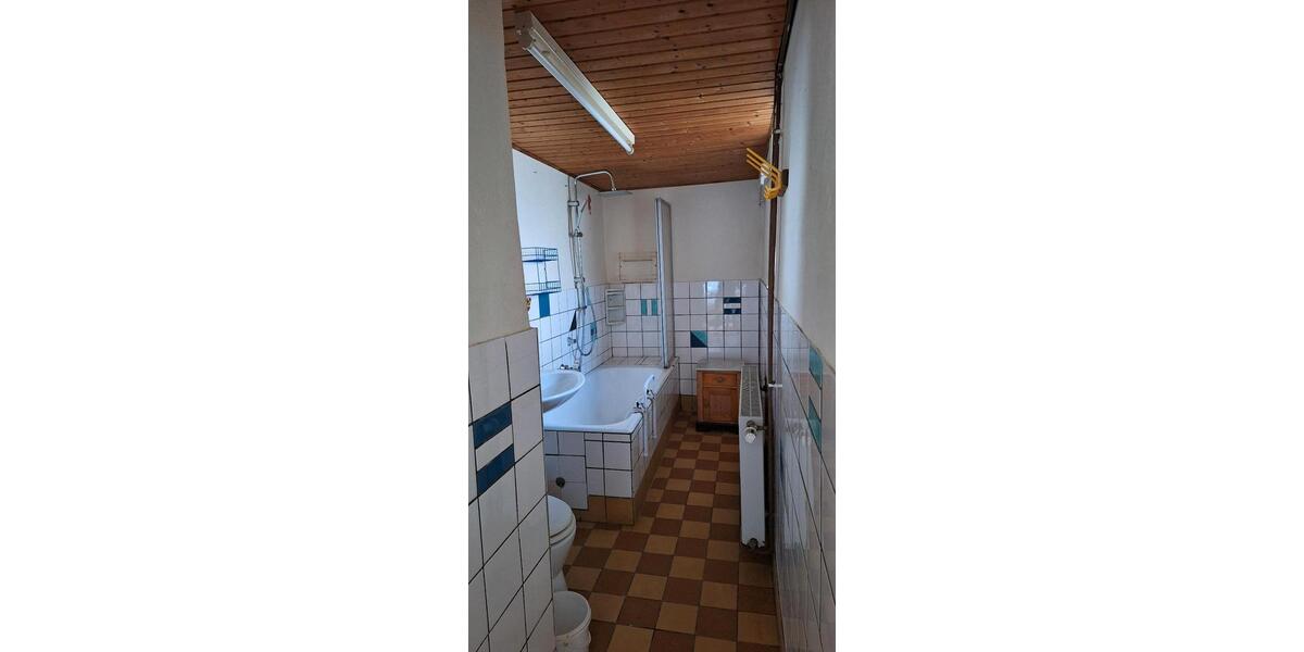 Einfamilienhaus Naumburg (Saale) - 9 Zimmer, 170 m&sup2;, 265.000&euro; | Angebot:26630153