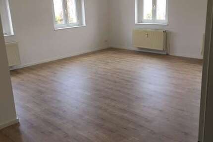 Wohnung Blankenhain Rottdorf - 4 Zimmer, 161 m&sup2;, 620&euro; | Angebot:26095733
