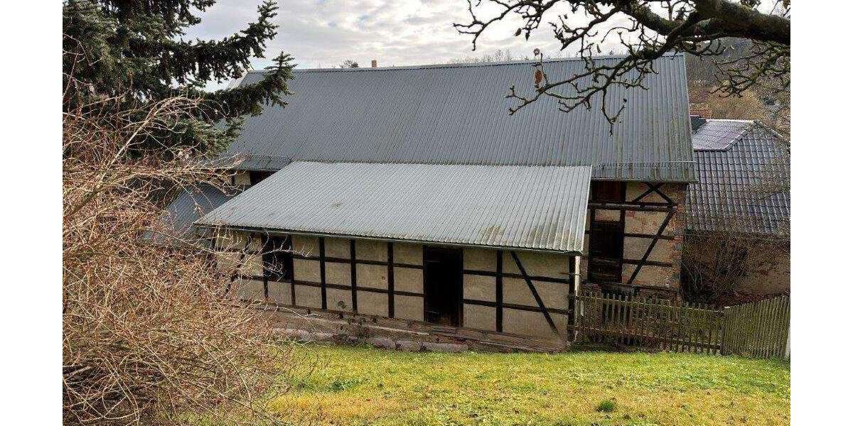 Mediterraner 3- Seitenhof mit großer Scheune, 4 Garagen und großem Grundstück - Bauernhaus, Landhaus Pößneck | Angebot:26748116