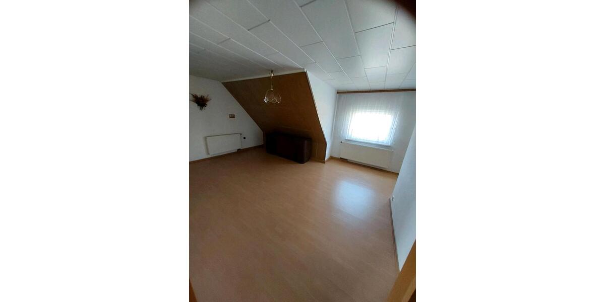 Reihenhaus Pößneck - 6 Zimmer, 112 m&sup2;, 92.000&euro; | Angebot:26656233