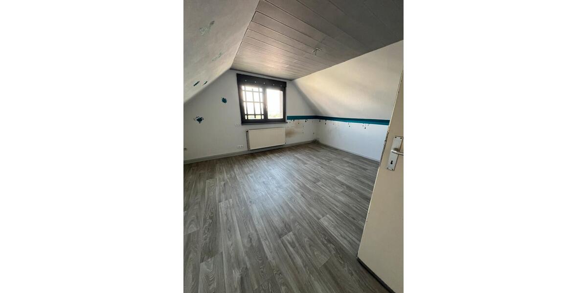Einfamilienhaus Pößneck - 3 Zimmer, 100 m&sup2;, 110.000&euro; | Angebot:27453700