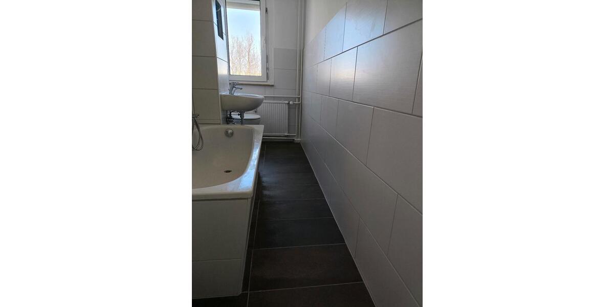 Etagenwohnung Naumburg (Saale) - 2 Zimmer, 48 m&sup2;, 63.000&euro; | Angebot:26993754