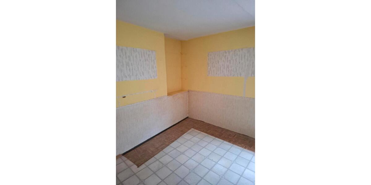 Einfamilienhaus Rudolstadt - 8 Zimmer, 134 m&sup2;, 85.000&euro; | Angebot:27251702
