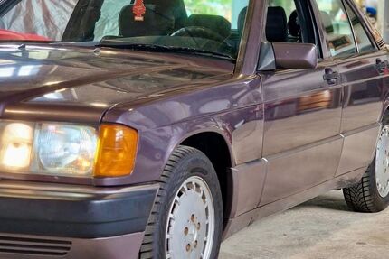 Mercedes-Benz 190 130.561 km 9.888 &euro; Rudolstadt 07407