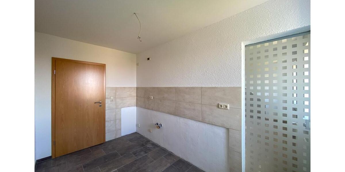 Etagenwohnung Naumburg (Saale) - 4 Zimmer, 90 m&sup2;, 600&euro; | Angebot:24705002