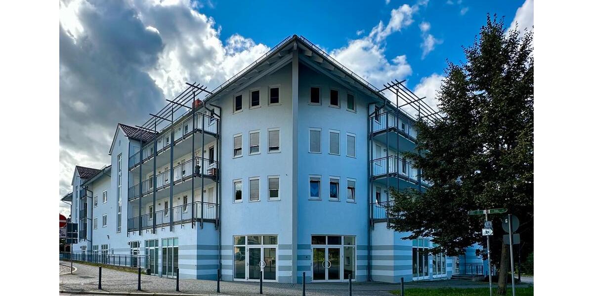 Etagenwohnung Naumburg (Saale) - 2 Zimmer, 61 m&sup2;, 425&euro; | Angebot:26445685