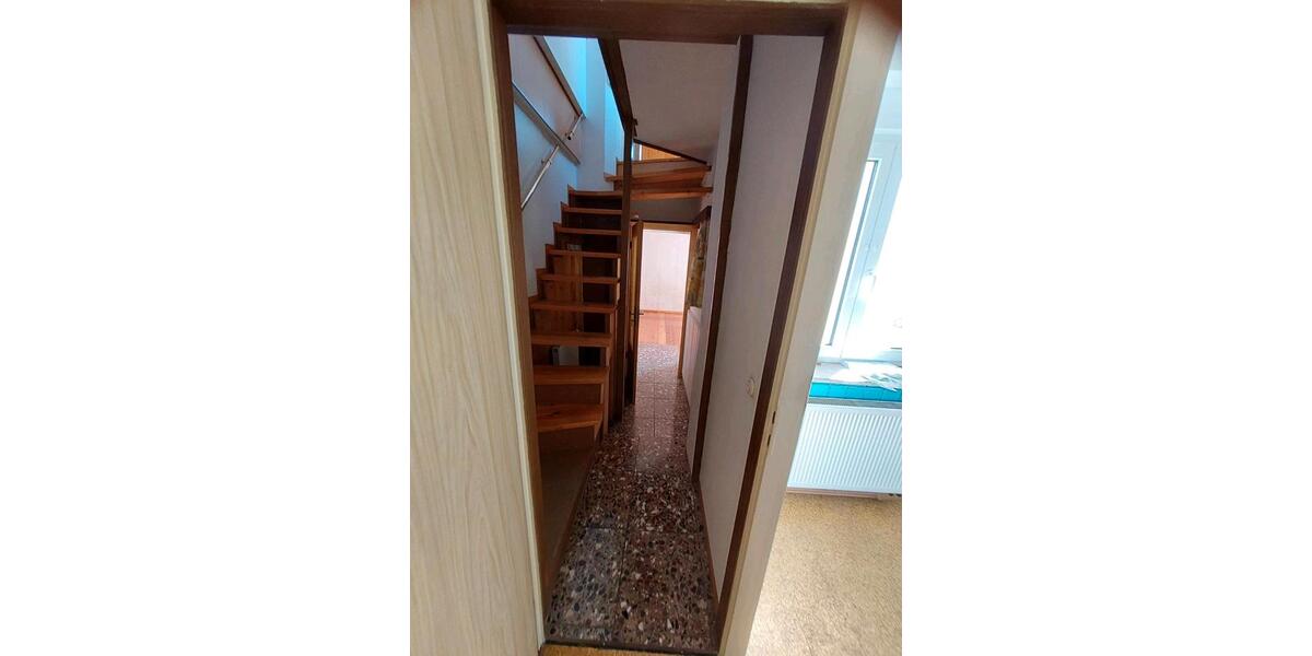 Reihenhaus Pößneck - 6 Zimmer, 112 m&sup2;, 92.000&euro; | Angebot:26656233