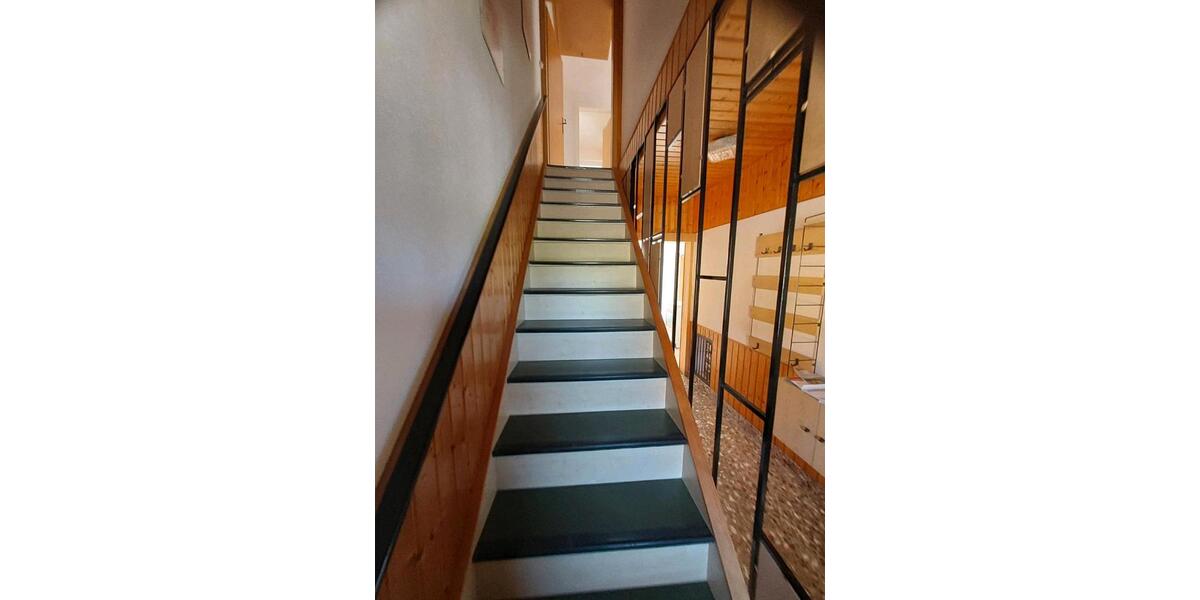 Reihenhaus Pößneck - 6 Zimmer, 112 m&sup2;, 92.000&euro; | Angebot:26656233