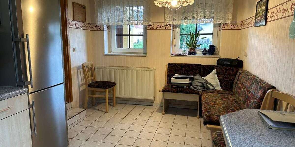 Sofort beziehbares Einfamilienhaus mit Wintergarten in Schöner Wohnlage - Einfamilienhaus Oppurg | Angebot:27301721