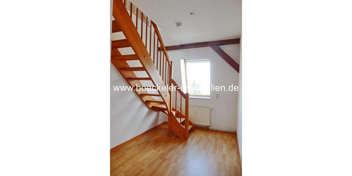 Etagenwohnung Naumburg (Saale) - 3 Zimmer, 93 m&sup2;, 510&euro; | Angebot:23567970