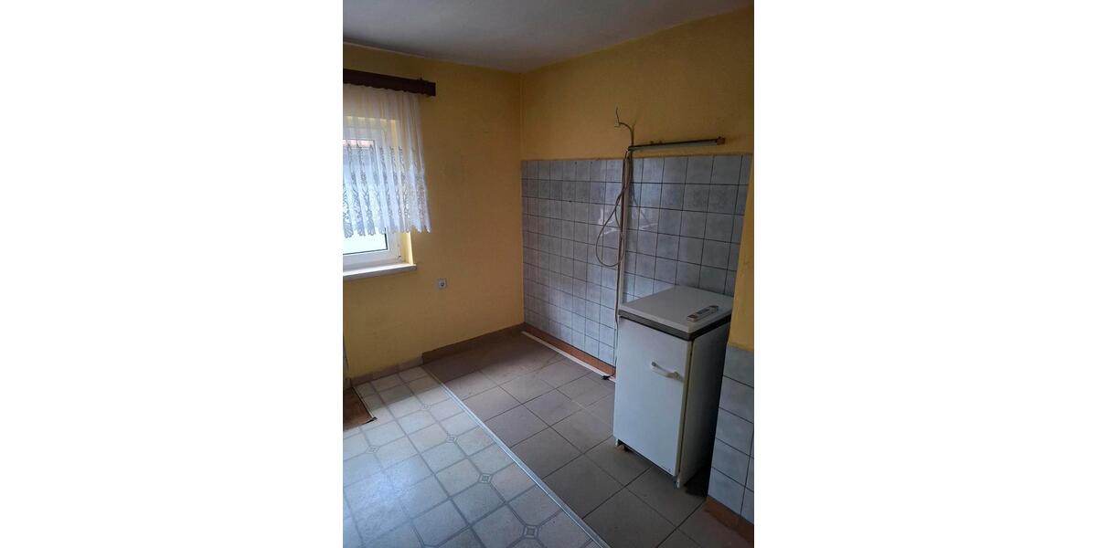 Einfamilienhaus Rudolstadt - 8 Zimmer, 134 m&sup2;, 85.000&euro; | Angebot:27251702