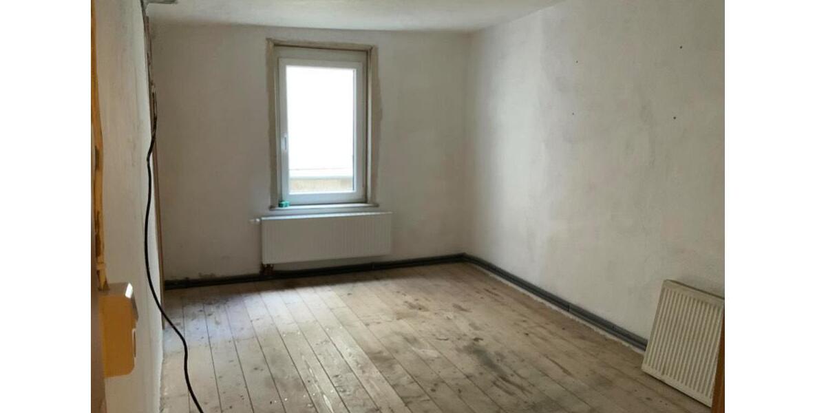 Reihenhaus Pößneck - 9 Zimmer, 170 m&sup2;, 75.000&euro; | Angebot:22459623