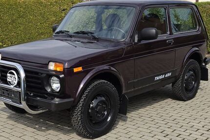 Lada Taiga 22.522 km 15.895 &euro; Isserstedt 07751