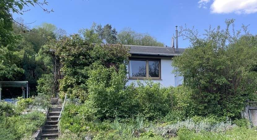 günstiges Wochenendhaus inkl. Grundstück in ruhiger u. sonniger Lage - Bungalow Rudolstadt | Angebot:27438671