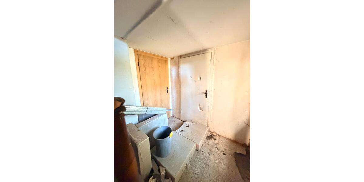 Einfamilienhaus Naumburg (Saale) - 4 Zimmer, 90 m&sup2;, 38.000&euro; | Angebot:27218934