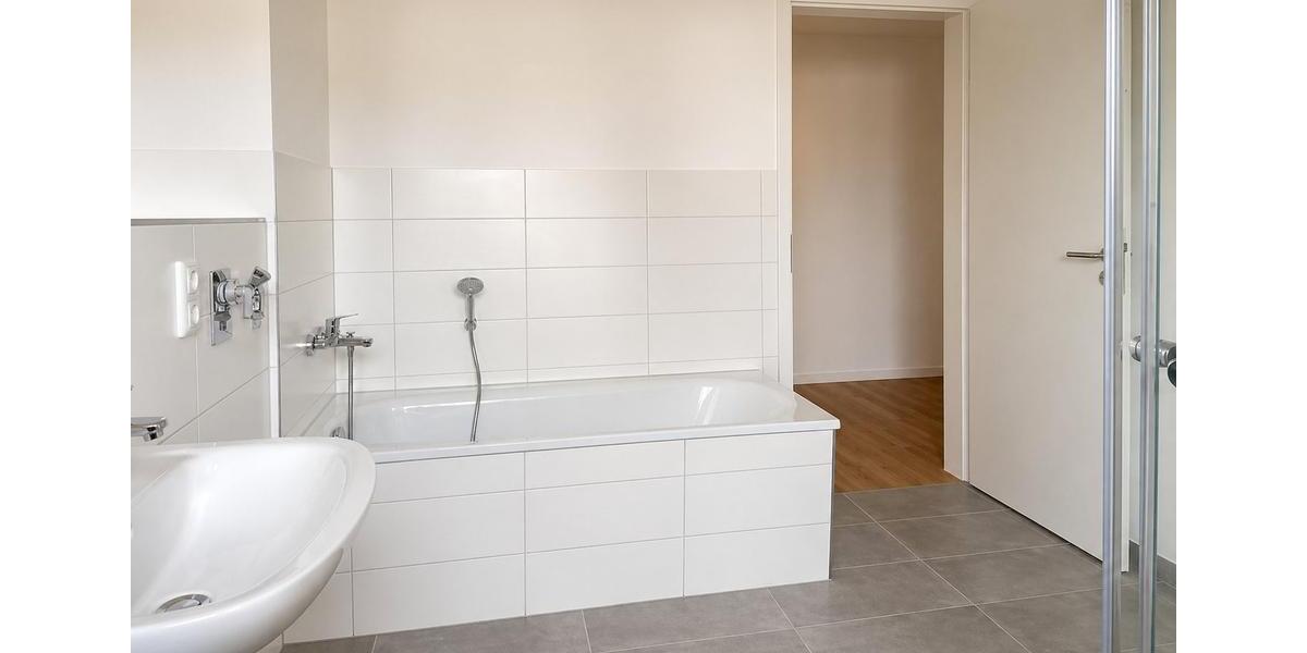 Etagenwohnung Jena - 3 Zimmer, 95 m&sup2;, 1.330&euro; | Angebot:26373066