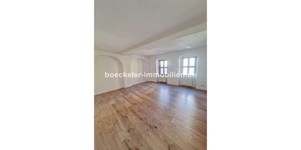 Etagenwohnung Naumburg - 2 Zimmer, 60 m&sup2;, 420&euro; | Angebot:26885414
