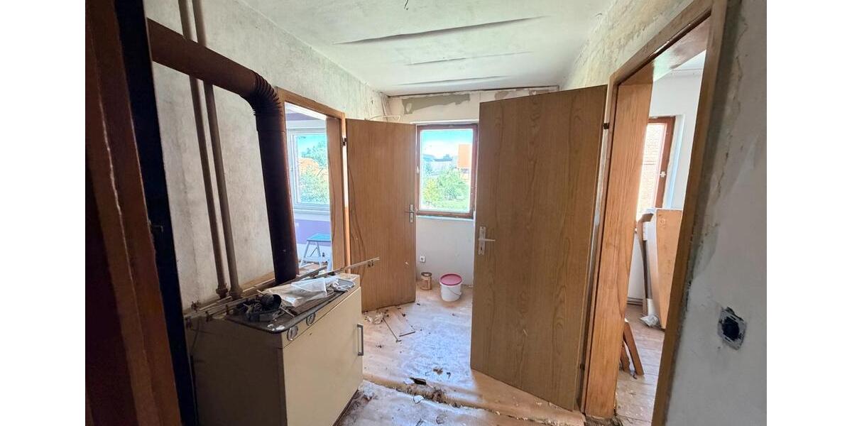 Einfamilienhaus Naumburg (Saale) - 4 Zimmer, 90 m&sup2;, 38.000&euro; | Angebot:27218934