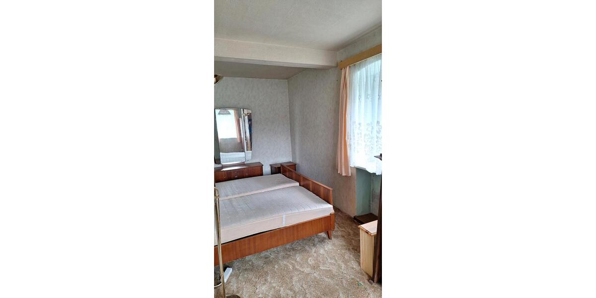 Einfamilienhaus Naumburg (Saale) - 9 Zimmer, 170 m&sup2;, 265.000&euro; | Angebot:26630153