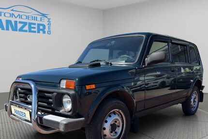 Lada Taiga 33.000 km 11.990 &euro; Weimar 99425