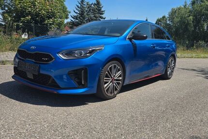 Kia pro ceed / ProCeed 76.000 km 23.000 &euro; Naumburg (Saale) 06618