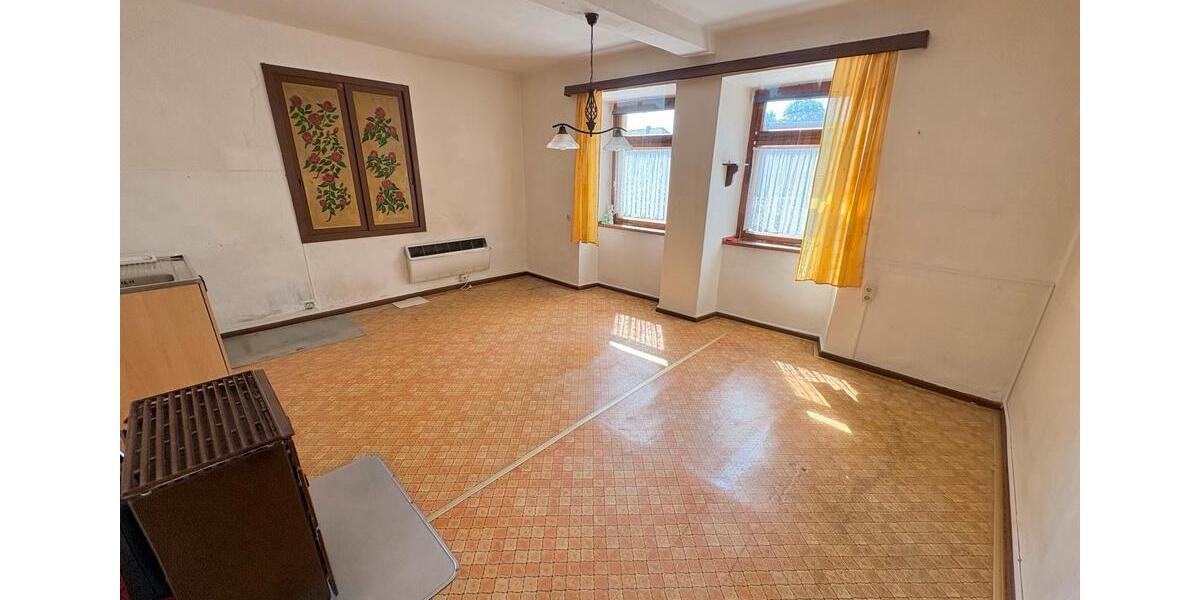 Bauernhaus, Landhaus Apolda - 8 Zimmer, 148 m&sup2;, 225.000&euro; | Angebot:27244739