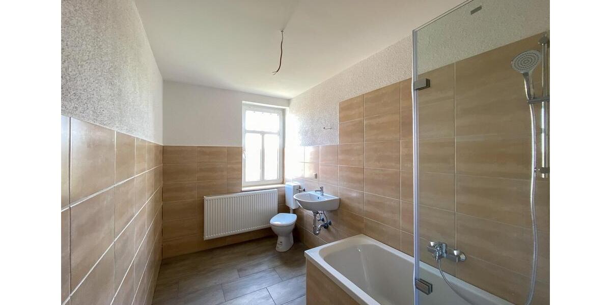 Etagenwohnung Naumburg (Saale) - 4 Zimmer, 90 m&sup2;, 600&euro; | Angebot:24705002