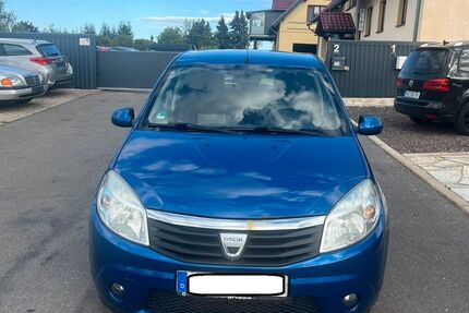 Dacia Sandero 180.000 km 1.300 &euro; Vollersroda 99438