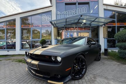 Dodge Challenger 6,4 