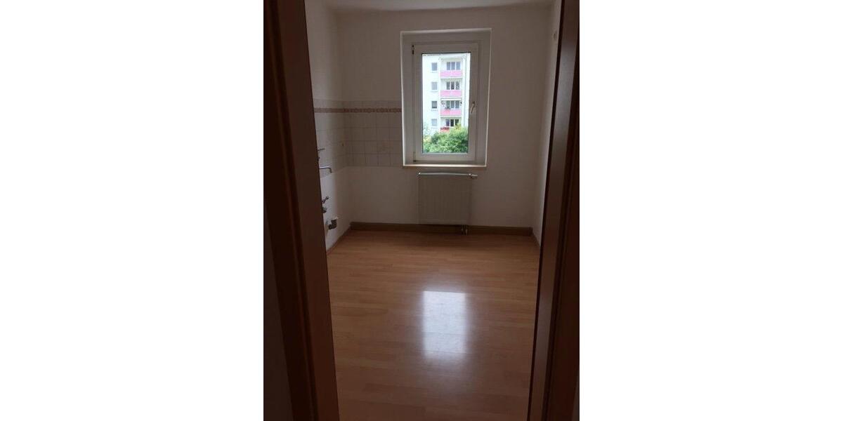 Etagenwohnung Münchenbernsdorf - 3 Zimmer, 59 m&sup2;, 308&euro; | Angebot:23552217