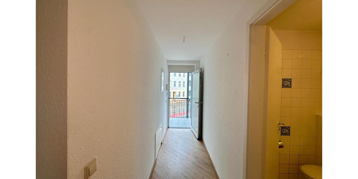 Etagenwohnung Naumburg (Saale) - 2 Zimmer, 61 m&sup2;, 425&euro; | Angebot:26445685