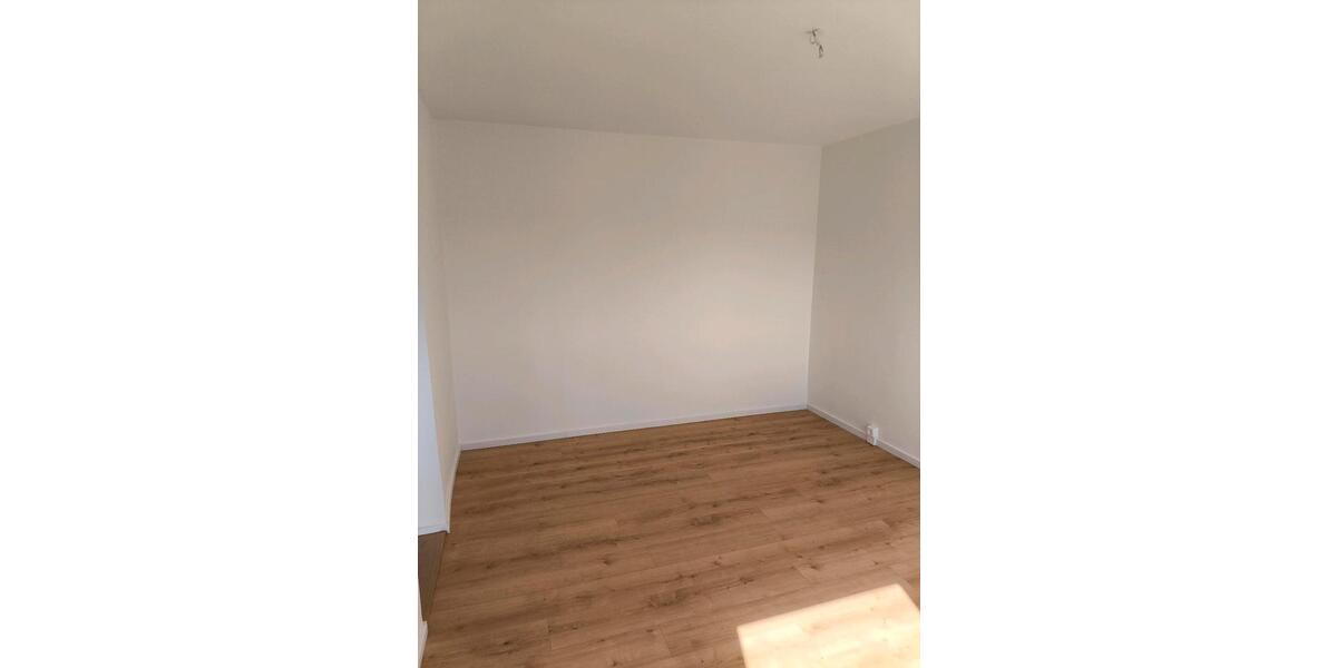 Etagenwohnung Naumburg (Saale) - 2 Zimmer, 48 m&sup2;, 63.000&euro; | Angebot:26993754