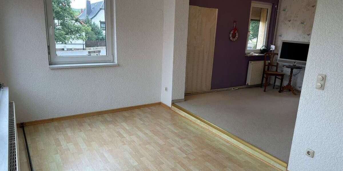 Sofort beziehbares Einfamilienhaus mit Wintergarten in Schöner Wohnlage - Einfamilienhaus Oppurg | Angebot:27301721