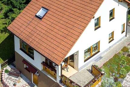 Zwei Häuser auf einem Grundstück – Vielseitigkeit, Platz und Potenzial - Haus Pößneck | Angebot:25537778