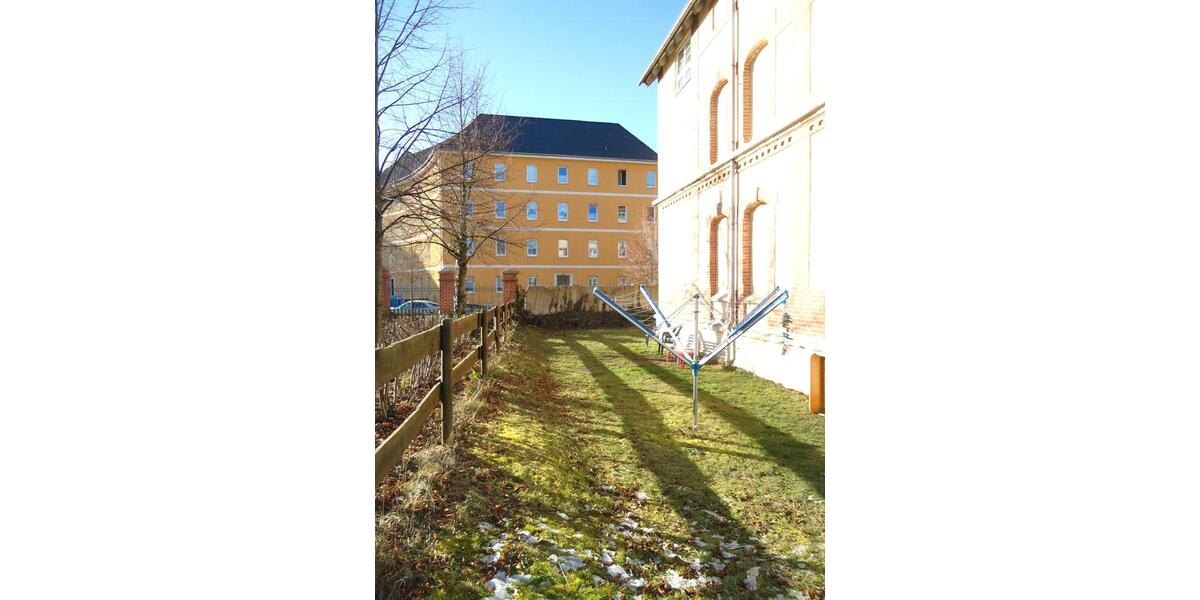 Dachgeschoßwohnung Naumburg (Saale) - 3 Zimmer, 73 m&sup2;, 477&euro; | Angebot:26368420