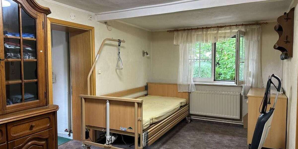 Sofort beziehbares Einfamilienhaus mit Wintergarten in Schöner Wohnlage - Einfamilienhaus Oppurg | Angebot:27301721