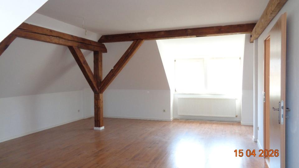 Dachgeschoßwohnung Naumburg (Saale) - 3 Zimmer, 73 m&sup2;, 477&euro; | Angebot:26368420