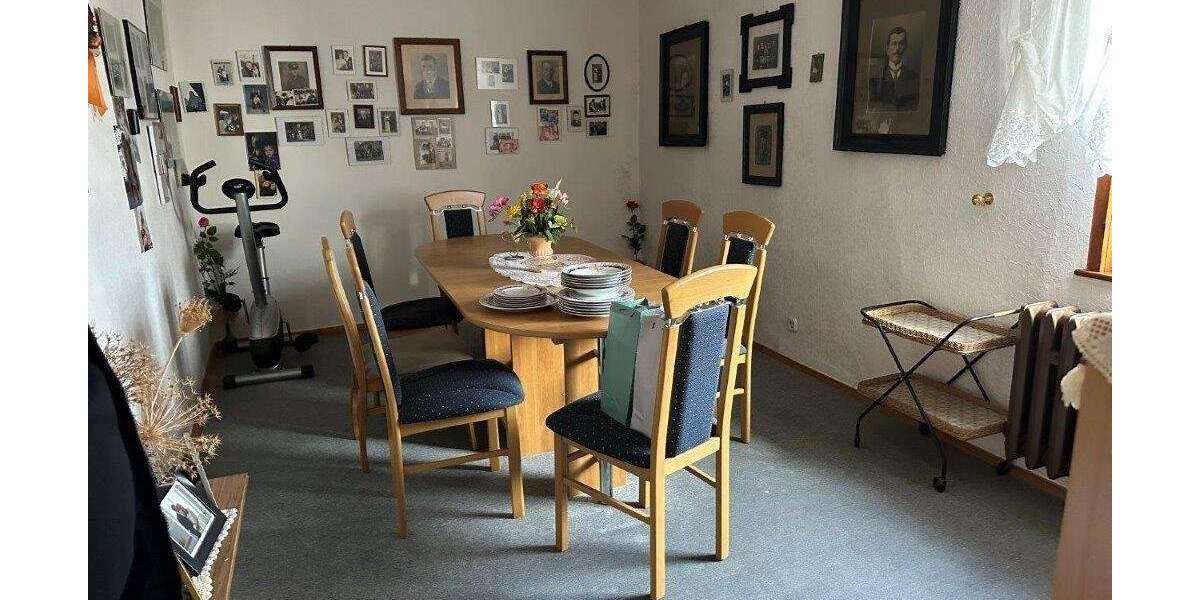 Mediterraner 3- Seitenhof mit großer Scheune, 4 Garagen und großem Grundstück - Bauernhaus, Landhaus Pößneck | Angebot:26748116
