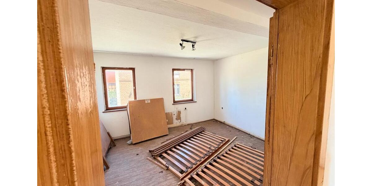 Einfamilienhaus Naumburg (Saale) - 4 Zimmer, 90 m&sup2;, 38.000&euro; | Angebot:27218934