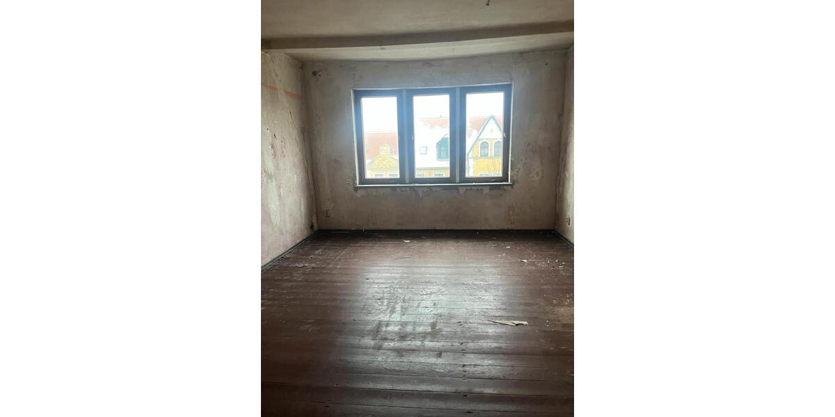 Mehrfamilienhaus, Wohnhaus Naumburg (Saale) - 24 Zimmer, 385 m&sup2;, 195.000&euro; | Angebot:27462143