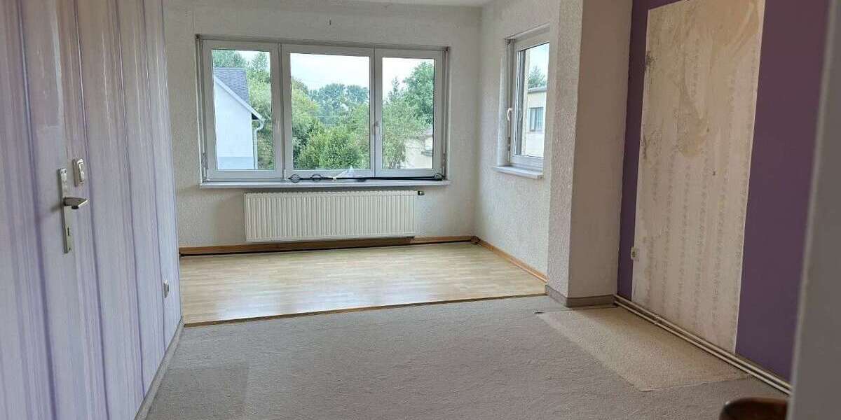 Sofort beziehbares Einfamilienhaus mit Wintergarten in Schöner Wohnlage - Einfamilienhaus Oppurg | Angebot:27301721