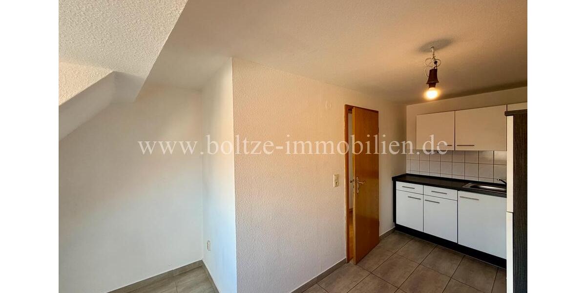 Dachgeschoßwohnung Naumburg (Saale) - 3 Zimmer, 100 m&sup2;, 580&euro; | Angebot:25719584
