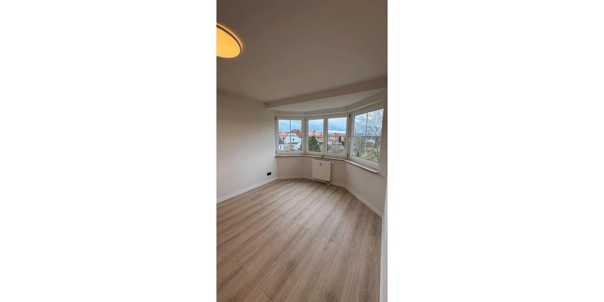 Etagenwohnung Ranis - 2 Zimmer, 61 m&sup2;, 95.000&euro; | Angebot:26904152