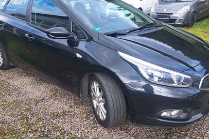 Kia ceed Sportswagon 150.000 km 5.750 &euro; Uhlstädt-Kirchhasel 07407