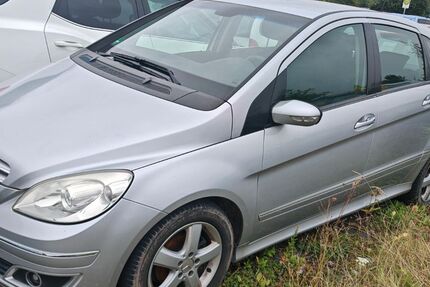 Mercedes-Benz B 150 185.000 km 990 &euro; Umpferstedt 99441