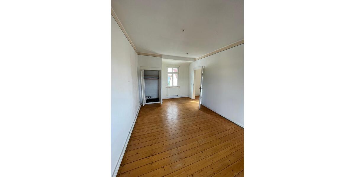 Mehrfamilienhaus, Wohnhaus Weimar - 12 Zimmer, 340 m&sup2;, 585.000&euro; | Angebot:27482533