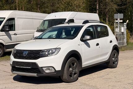 Dacia Sandero 63.830 km 8.800 &euro; St. Gangloff 07629