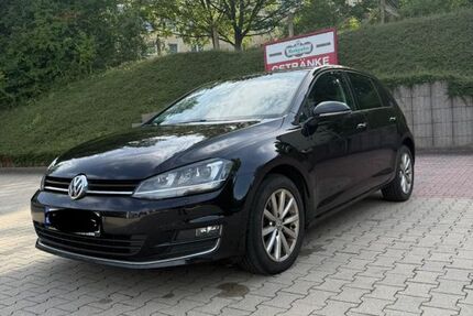 VW Golf 135.000 km 9.500 &euro; Schmieritz 07819