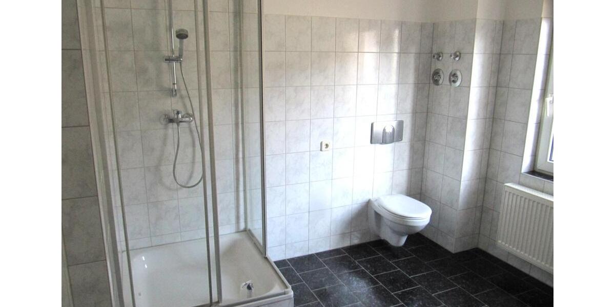 Erdgeschoßwohnung Naumburg (Saale) - 2 Zimmer, 58 m&sup2;, 450&euro; | Angebot:25930947