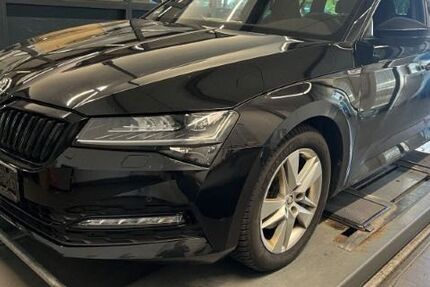 Skoda Superb 112.000 km 22.480 &euro; Weimar 99423